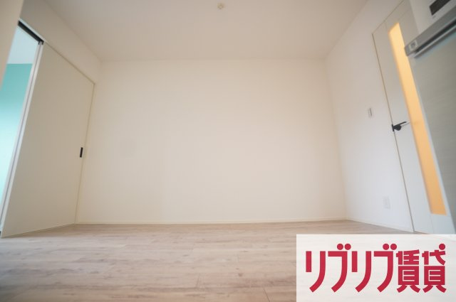 Buena casa 西千葉の居間・リビング