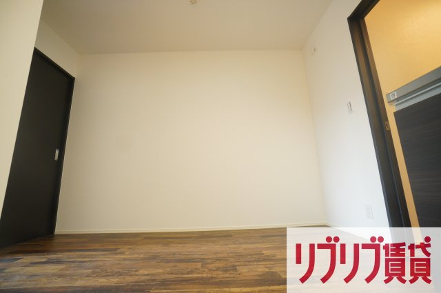 Buena casa 西千葉の居間・リビング