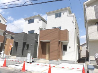 【外観】 | 平日・休日問わずご案内可能です！
お気軽にお問い合わせ下さい☆
