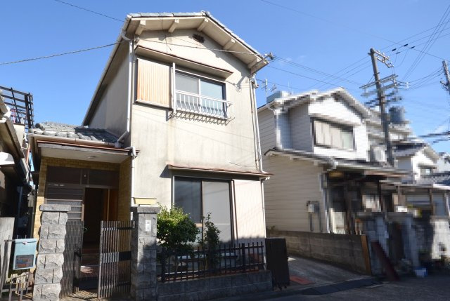 岸和田市春木泉町　中古戸建ての外観