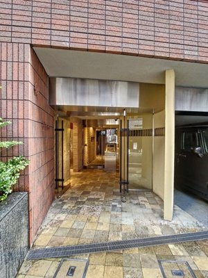 【エントランス】 | ヌフエタージュ