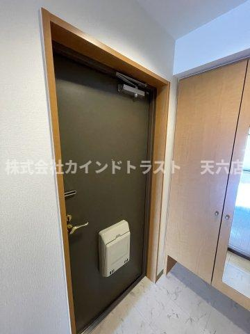 アスティナ天神橋の玄関|落ち着いた玄関です
