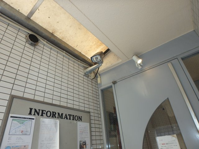 アルファ清心町のエントランス