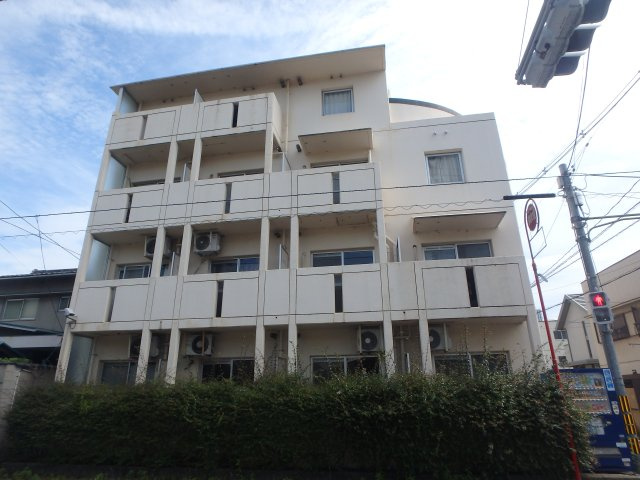 アルファ清心町の外観