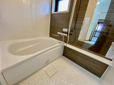 【浴室】 | マンションニューハマ３Ａ