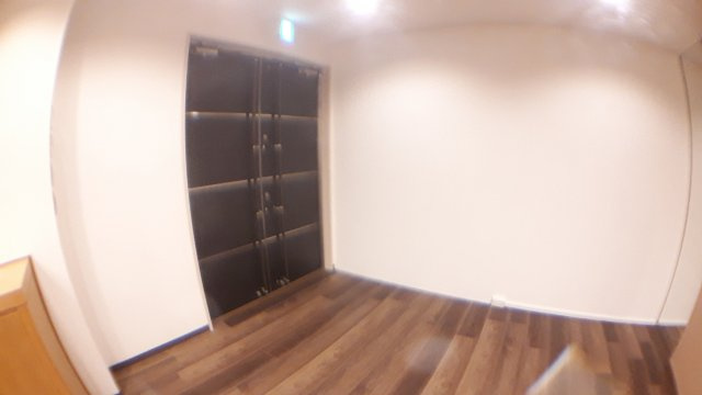 千代田区外神田４丁目の賃貸マンションの玄関|床ホワイト系に変更