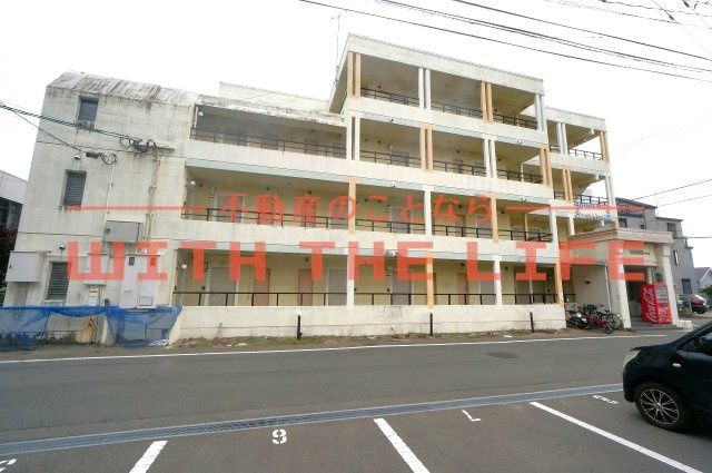 ガーデンヒルズマリア前【キャッシュバック対象物件】の外観|落ち着いた雰囲気の外観です