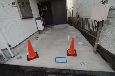 【駐車場】 | 海老名市杉久保南2丁目　新築戸建て　全１棟　【仲介手数料無料】