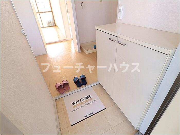 ダイハイツ８５の玄関