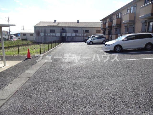 プランタンコリーヌⅡの駐車場