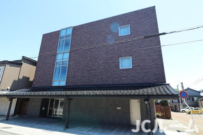 ロングステイ山下の外観