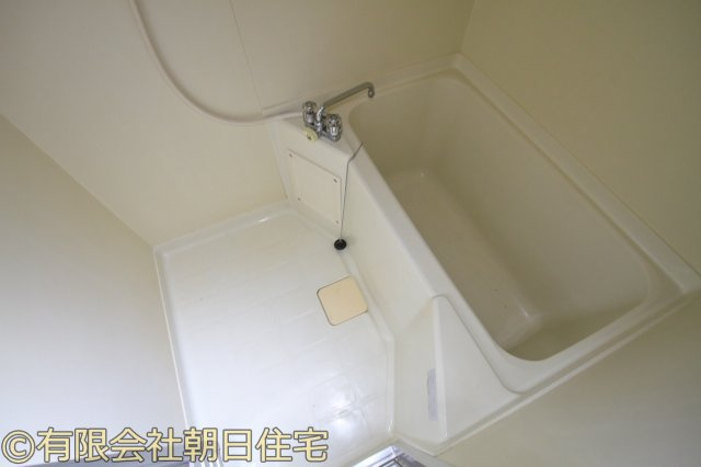 ラーバン町田の浴室