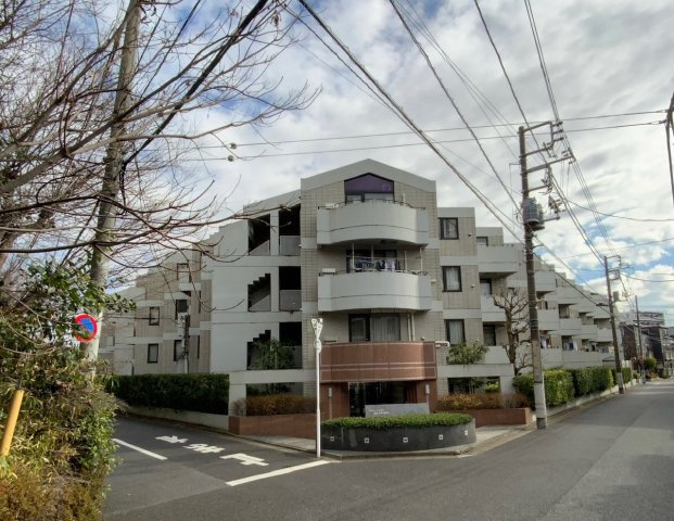 グレイスコート氷川台の外観