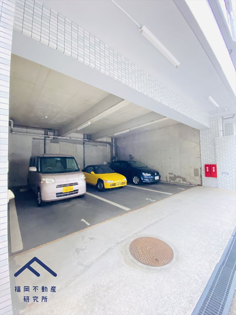 ライオンズマンション平尾第Ⅱの駐車場