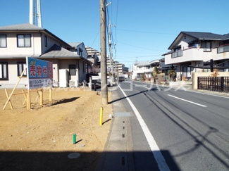【前面道路含む現地写真】