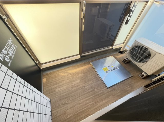 プレサンス松屋町グレースのバルコニー