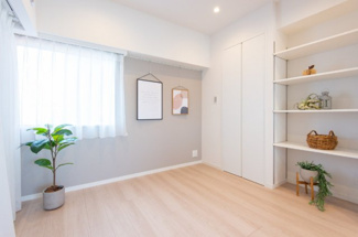 【洋室】 | サンハイツ両国　　　　　　　　　　　　　　　　　　　　　　　　　　　　　　　 | 明るい洋室です