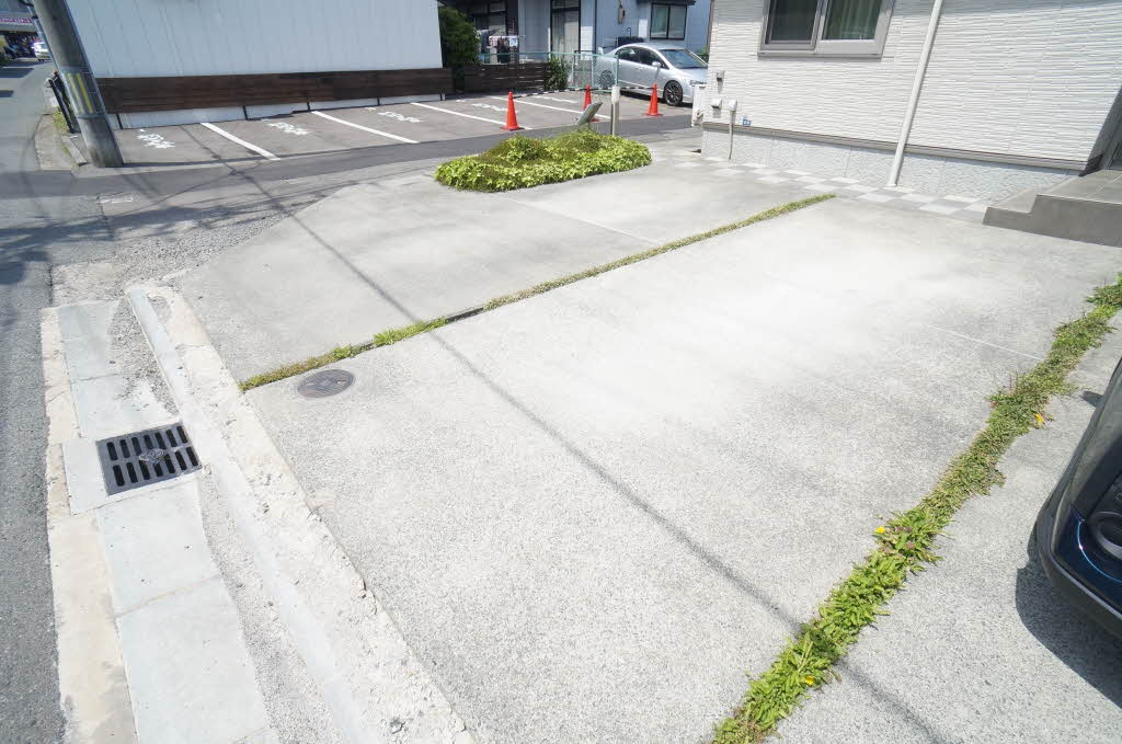 シャーメゾン盛岡中央の駐車場