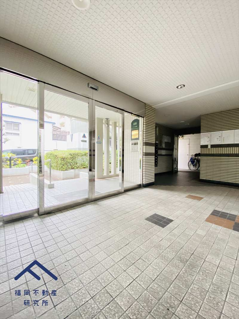 ロワールマンション山王公園南のエントランス