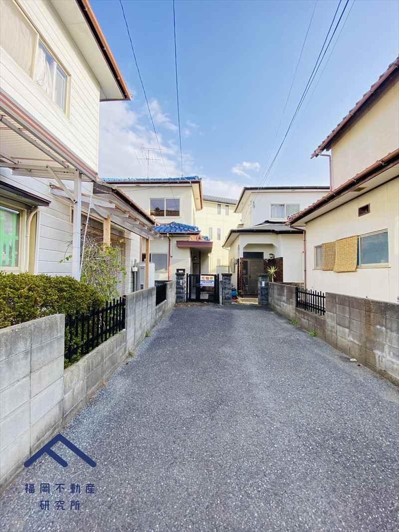 東区和白６丁目　戸建ての駐車場