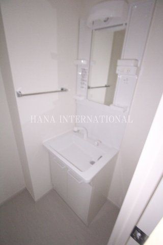 リブリ・インベスト府中の洗面所
