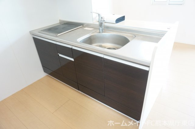 熊本市東区小峯２丁目のアパートのキッチン