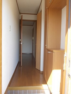 【玄関】 | サンフォレスタＡ