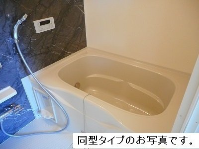 ラフレシール　クワトロの浴室|お風呂で日々の疲れを落としましょう