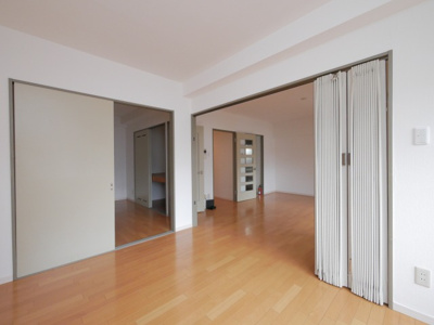 【洋室】 | メゾンドブーケパーク