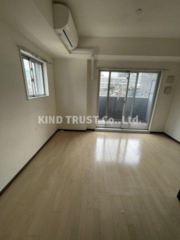 レジュールアッシュ梅田北の居間・リビング|ゆったり過ごせるリビングです