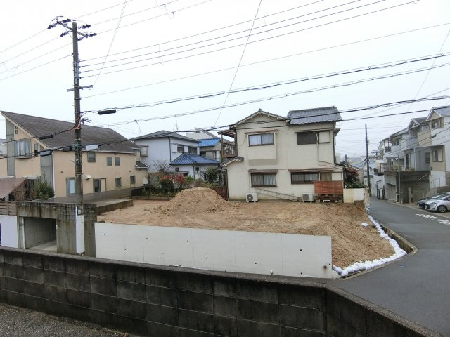 神戸市垂水区西舞子8丁目　土地の前面道路含む現地写真