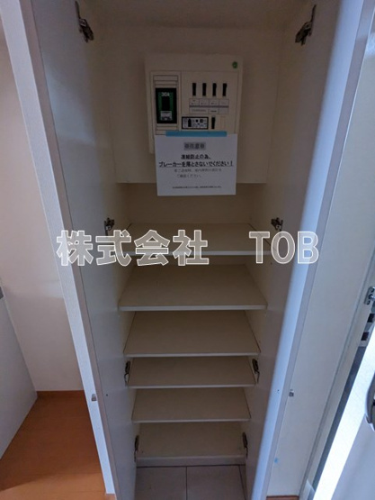 【設備】 | スカイコート千歳烏山第6 | シューズボックス※クリーニング中の写真※