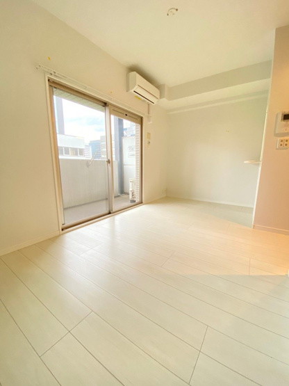 【居間・リビング】 | ゆったり過ごせる居間です