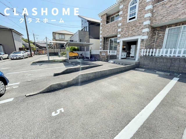 オラシオン　　刈谷市近郊の賃貸はクラスホーム刈谷店の駐車場