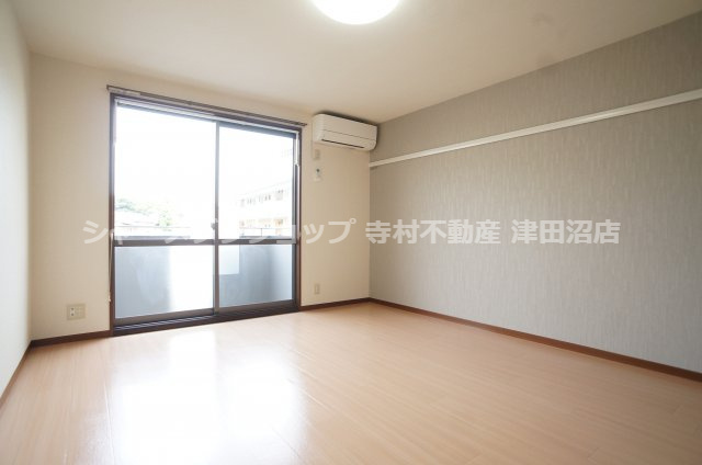 SEA MEWの居間・リビング|※他号室の写真となります。