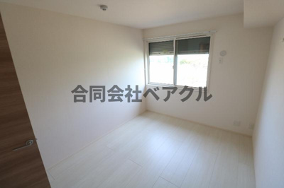 【洋室】 | ロイヤル西野山 | スタンダードな洋室です
