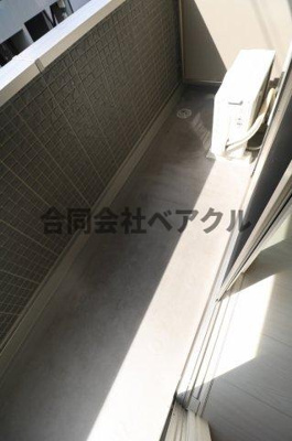 【バルコニー】 | ロイヤル西野山 | お洗濯にも便利なバルコニー付き