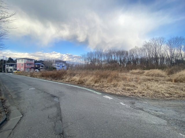 入間郡毛呂山町市場　建築条件なし売地　東武越生線『川角駅』徒歩20分　【光山小学区】の前面道路含む現地写真