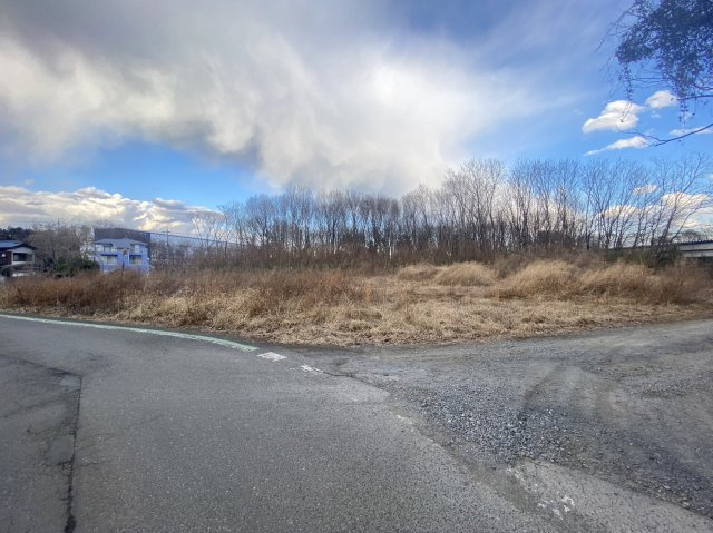 入間郡毛呂山町市場　建築条件なし売地　東武越生線『川角駅』徒歩20分　【光山小学区】の前面道路含む現地写真