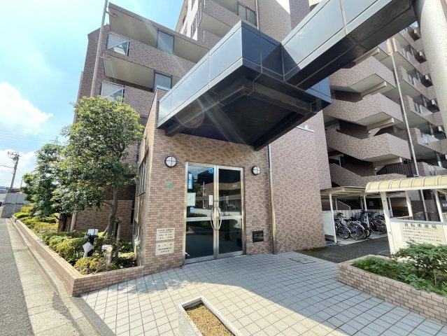 【エントランス】 | シオンデシュー