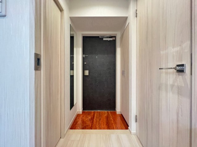 【玄関】 | プレジオ難波ASIAN