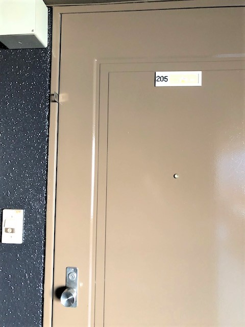 喜志マンションの玄関