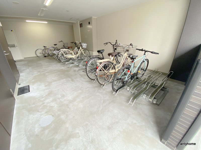 ワールドアイ大阪ドームシティⅡ 仲介手数料無料の駐車場