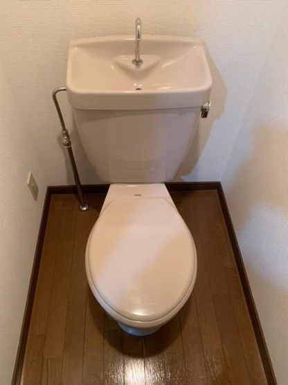 【トイレ】 | ラフィネ美野島 | 落ち着いたトイレです