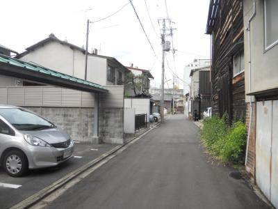 ファイン二条城の周辺|前面道路