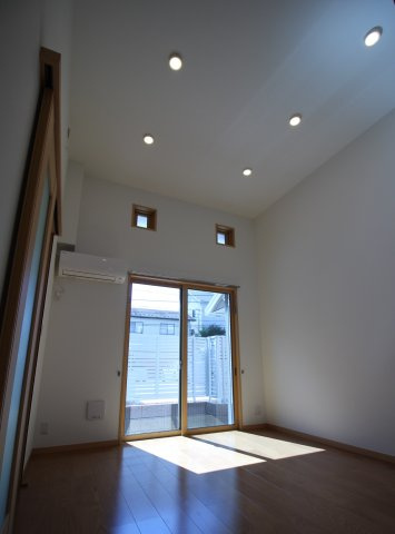 MJヒルズの居間・リビング