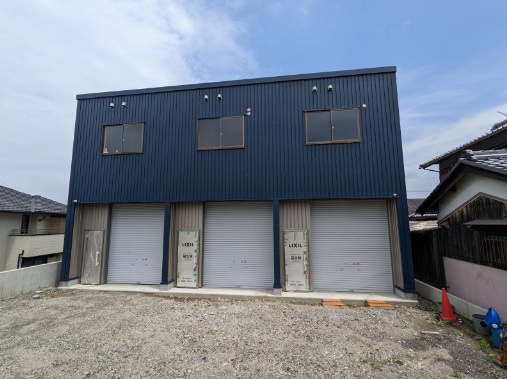 栗東市川辺の倉庫