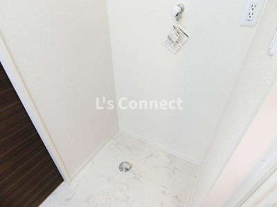 【設備】 | アルクスナバタ一番町 | 室内洗濯機置き場には排水パン付き。