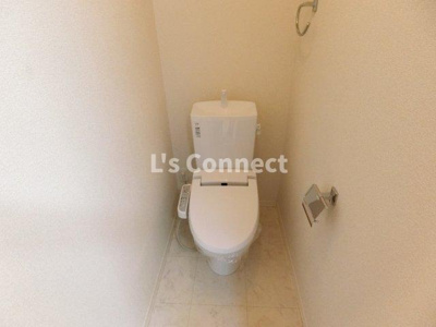 【トイレ】 | アルクスナバタ一番町 | 温水洗浄便座付きのトイレ。