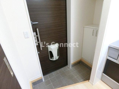 【玄関】 | アルクスナバタ一番町 | 下駄箱付きで靴も収納できます。